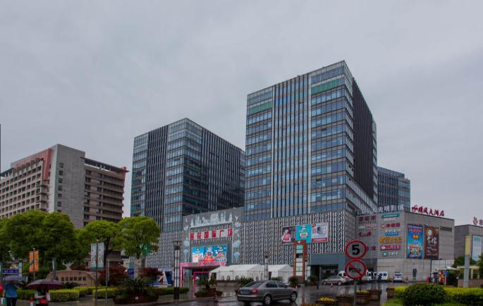蓮花國際廣場：打造時尚潮流與高端商業的完美融合