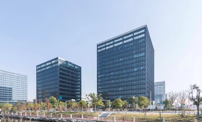 上海虹橋中建錦繡天地：匠心筑造，城市生活新典范！
