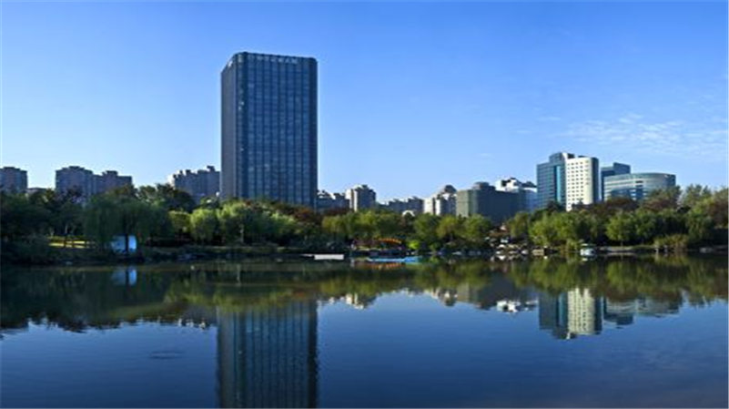 上海古北財(cái)富中心：高效電梯系統(tǒng)，提升辦公出行效率