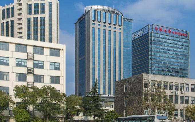 上海東方世紀(jì)大廈：性價比之選，企業(yè)辦公新家園