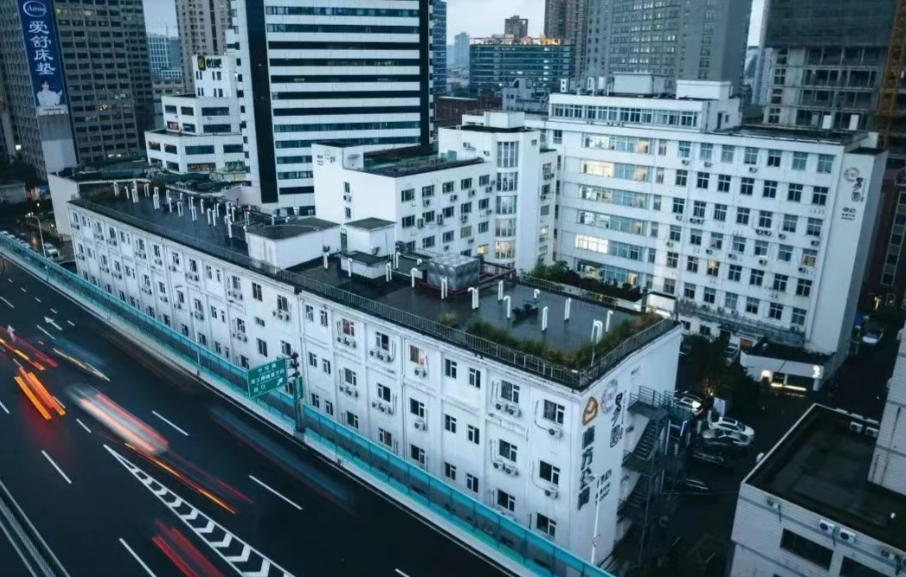 虹口核心！柏航德必易園元宇宙辦公空間招商，享 25% 租金補貼 + 技術扶持
